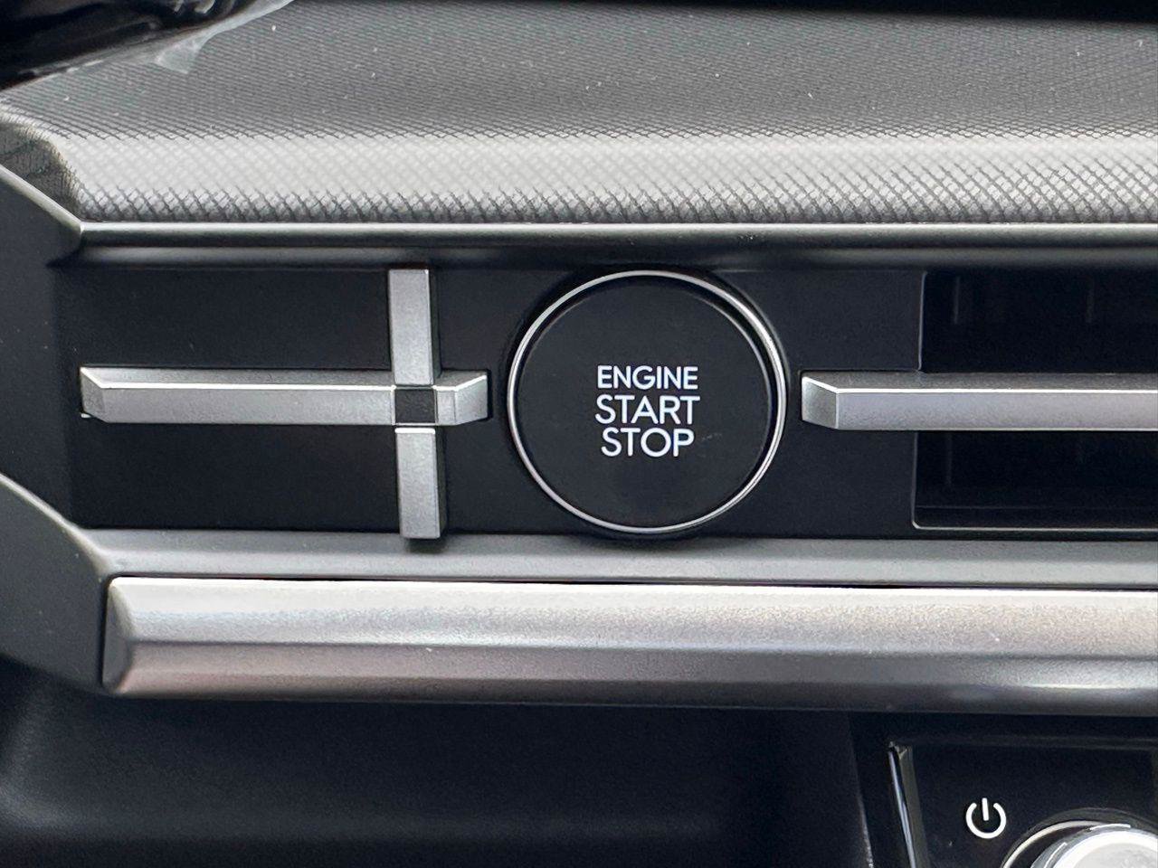 New 2026 Hyundai Santa Fe XRT AWD/4WD image 35