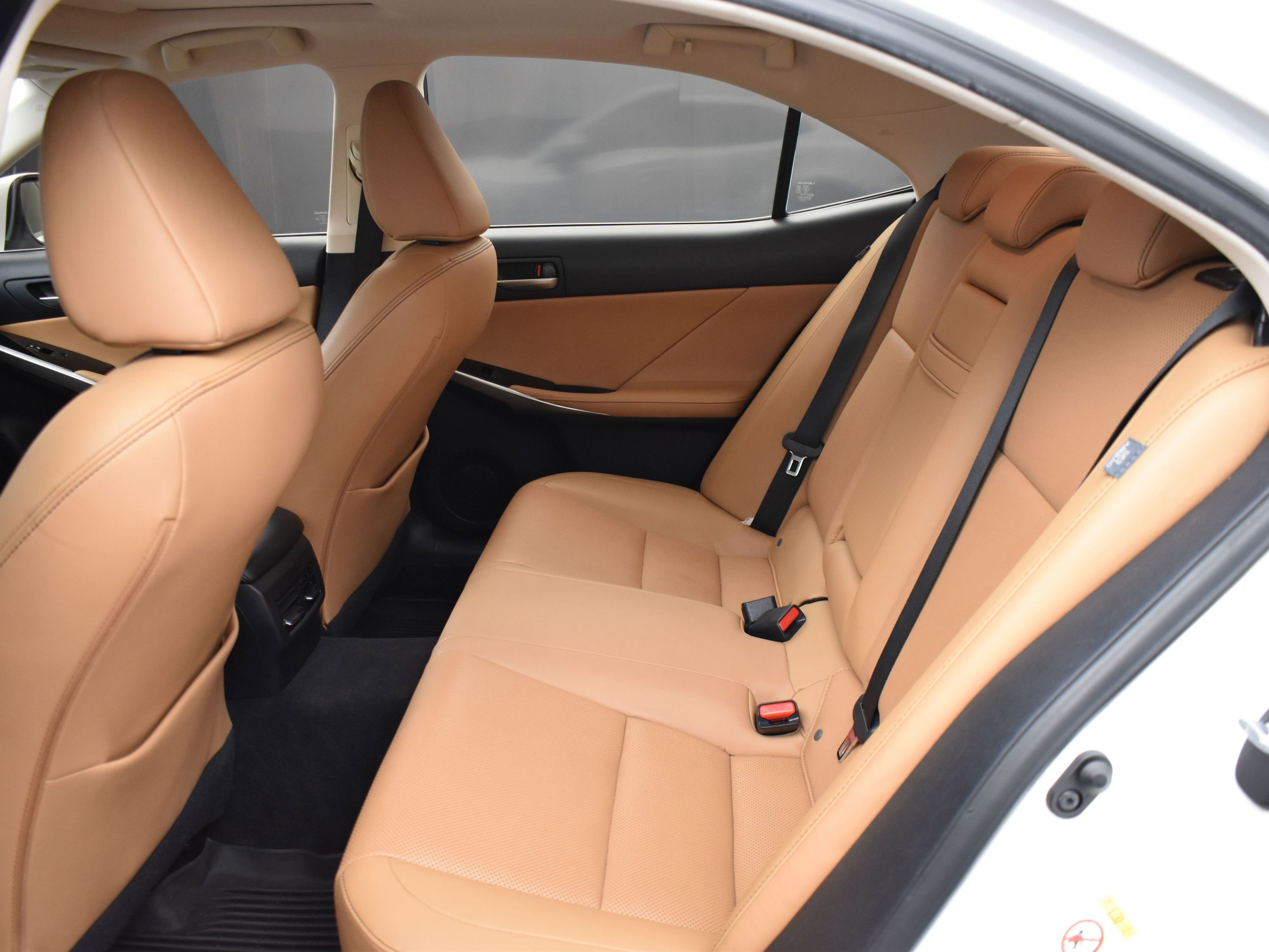 Used 2018 Lexus IS 300 AWD w/ Comfort Package image 11