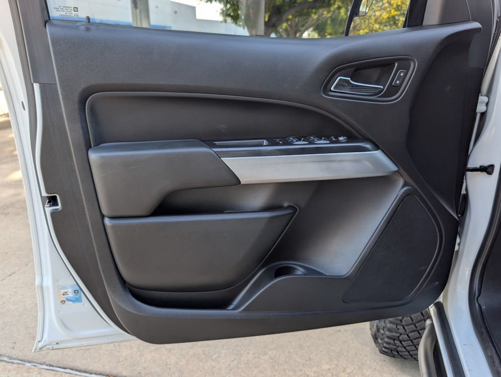 Certified 2018 Chevrolet Colorado ZR2 w/ ZR2 Dusk Special Edition AWD/4WD image 14