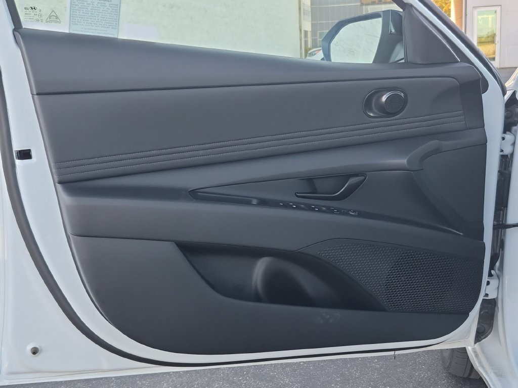New 2026 Hyundai Elantra Sport FWD image 12