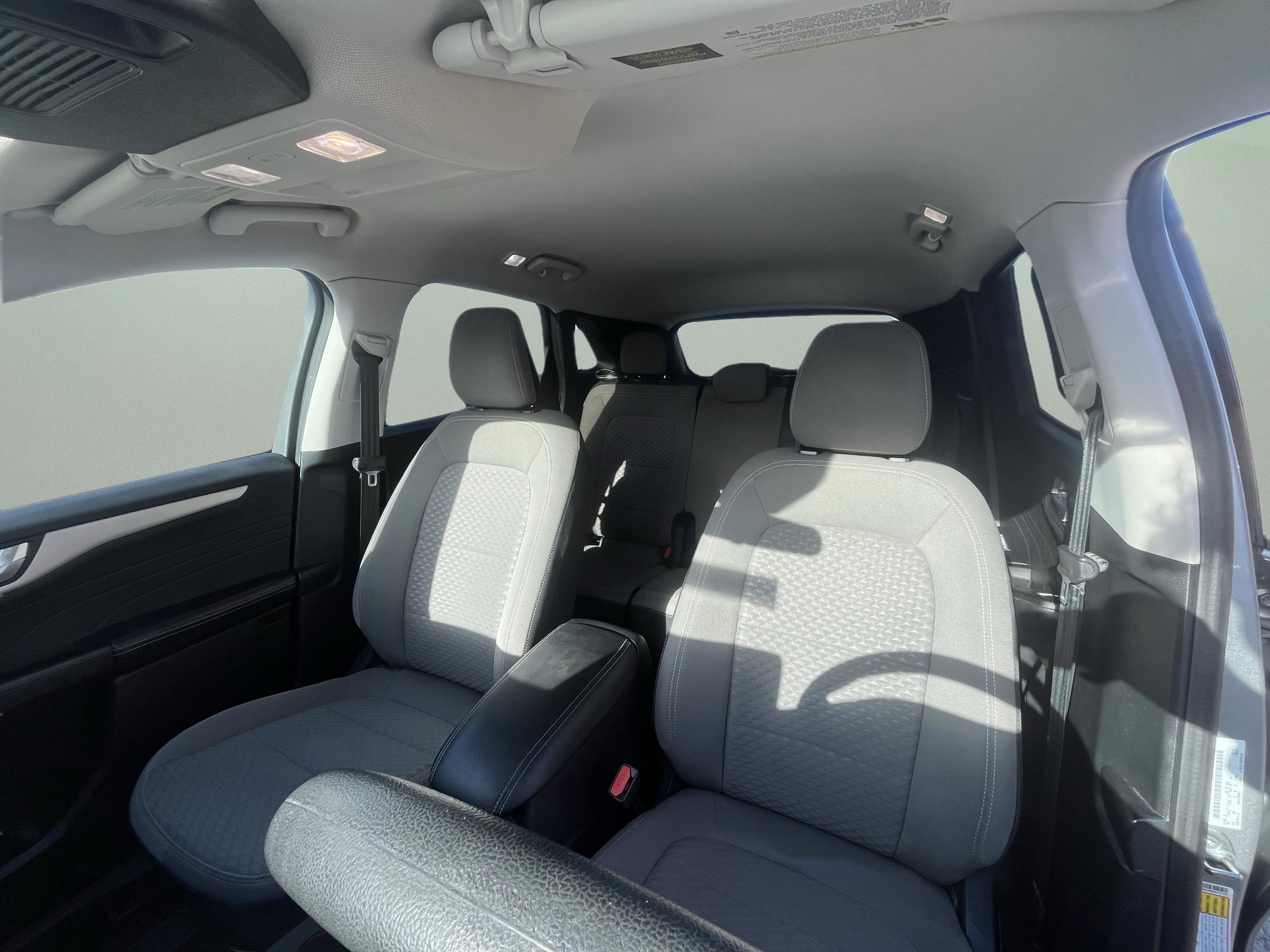 Certified 2021 Ford Escape SE image 24