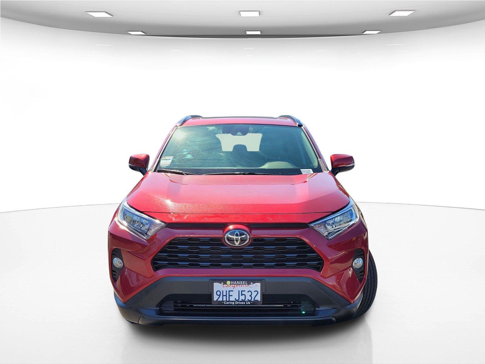 Used 2021 Toyota RAV4 XLE Premium AWD/4WD image 4