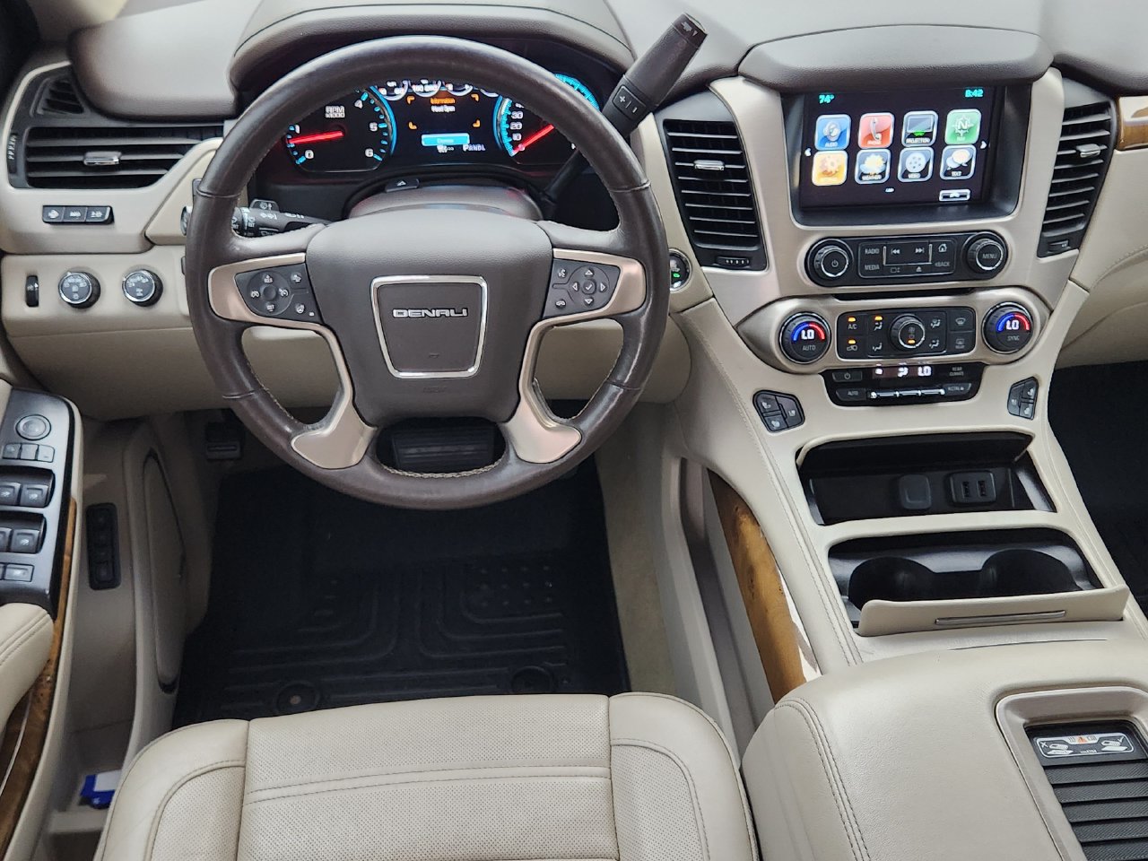Used 2017 GMC Yukon Denali w/ Open Road Package AWD/4WD image 26