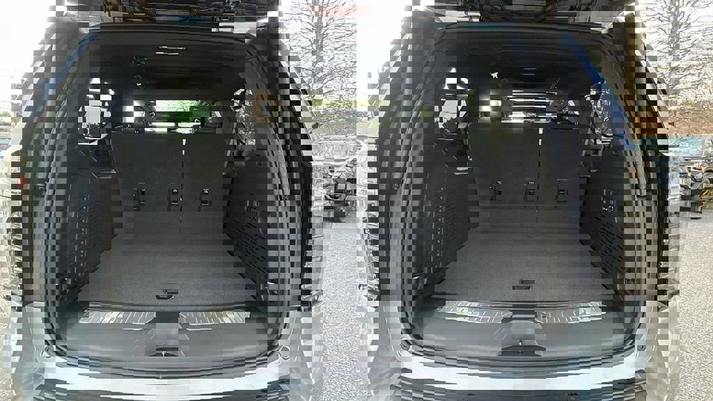 New 2026 Chevrolet Suburban Premier w/ Sun And Tow Package image 10