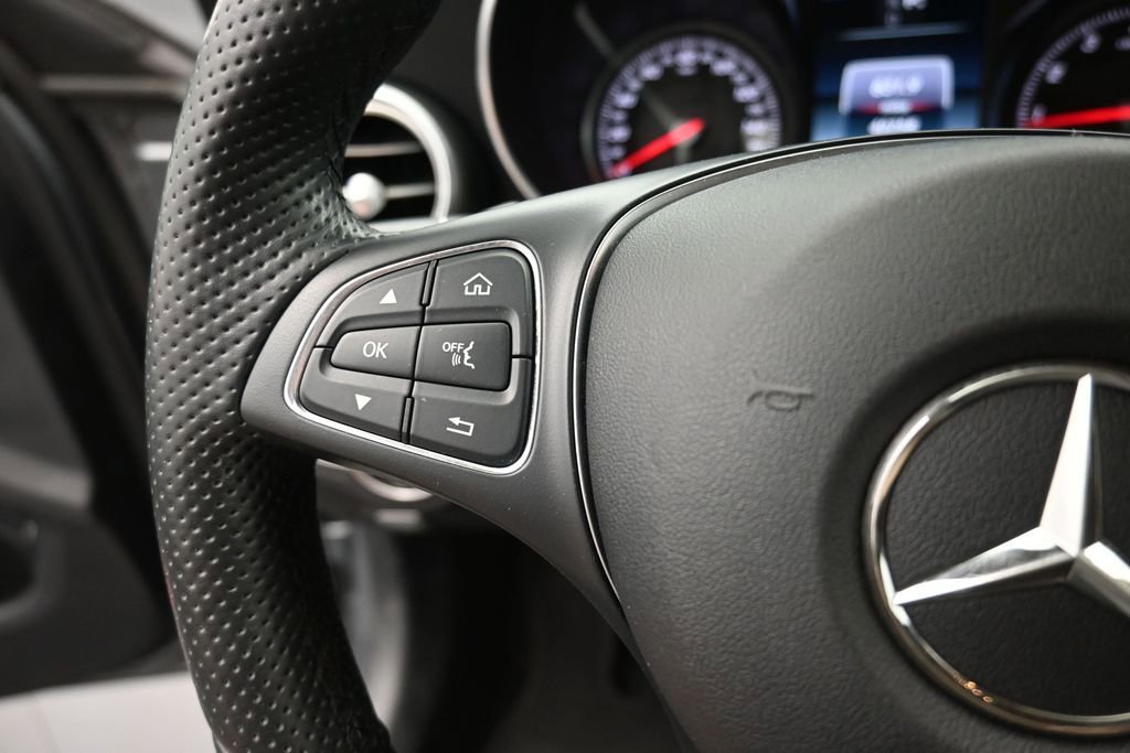 Used 2017 Mercedes-Benz C 300 4MATIC Sedan image 6