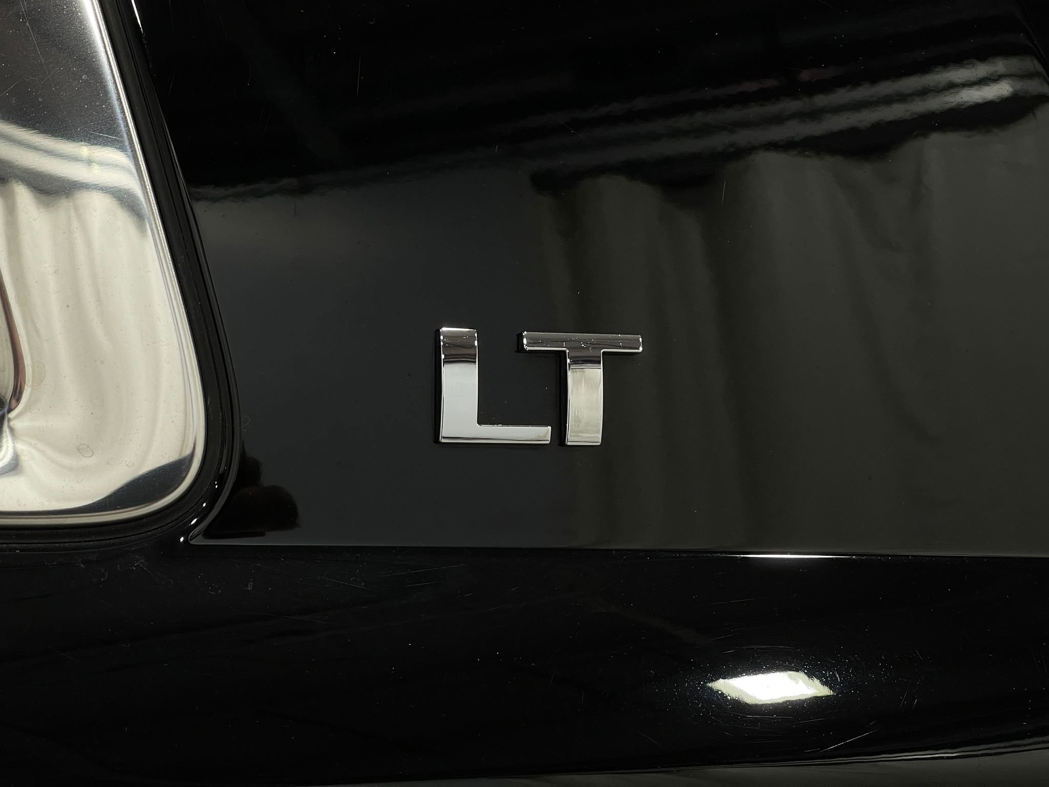 Used 2018 Chevrolet Tahoe LT w/ Luxury Package AWD/4WD image 42