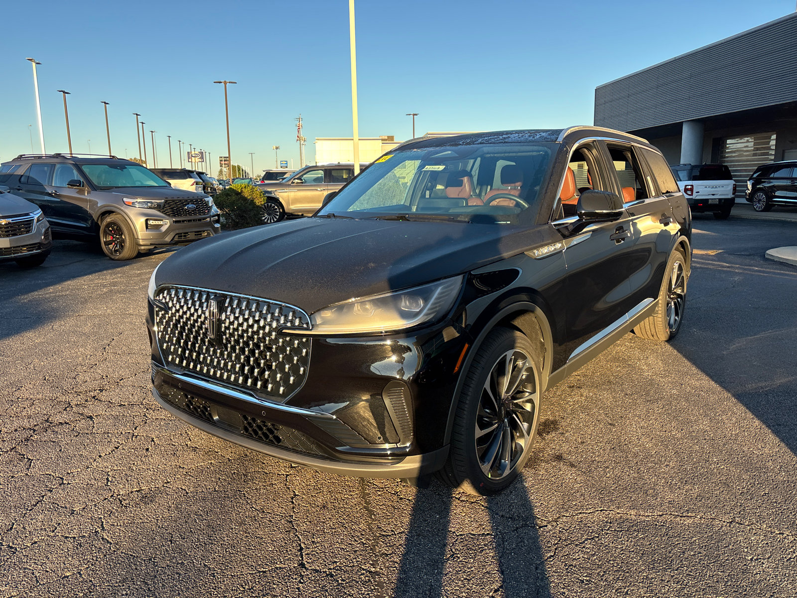 New 2027 Lincoln Aviator Reserve AWD/4WD image 3