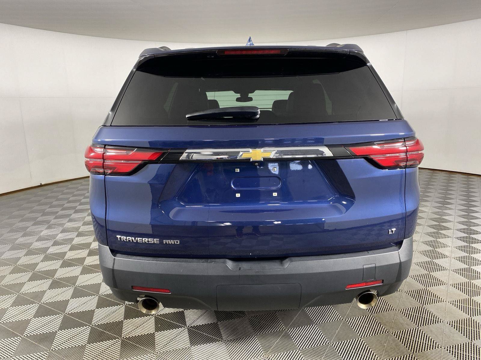 Used 2023 Chevrolet Traverse LT AWD/4WD image 8