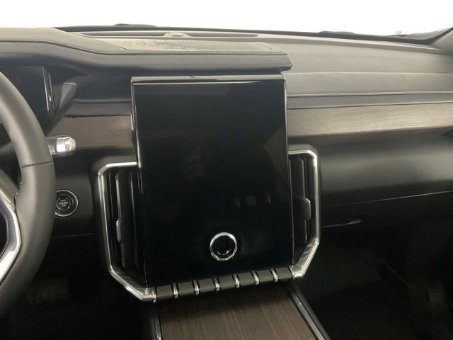 Used 2024 GMC Acadia Denali w/ Super Cruise Package image 14