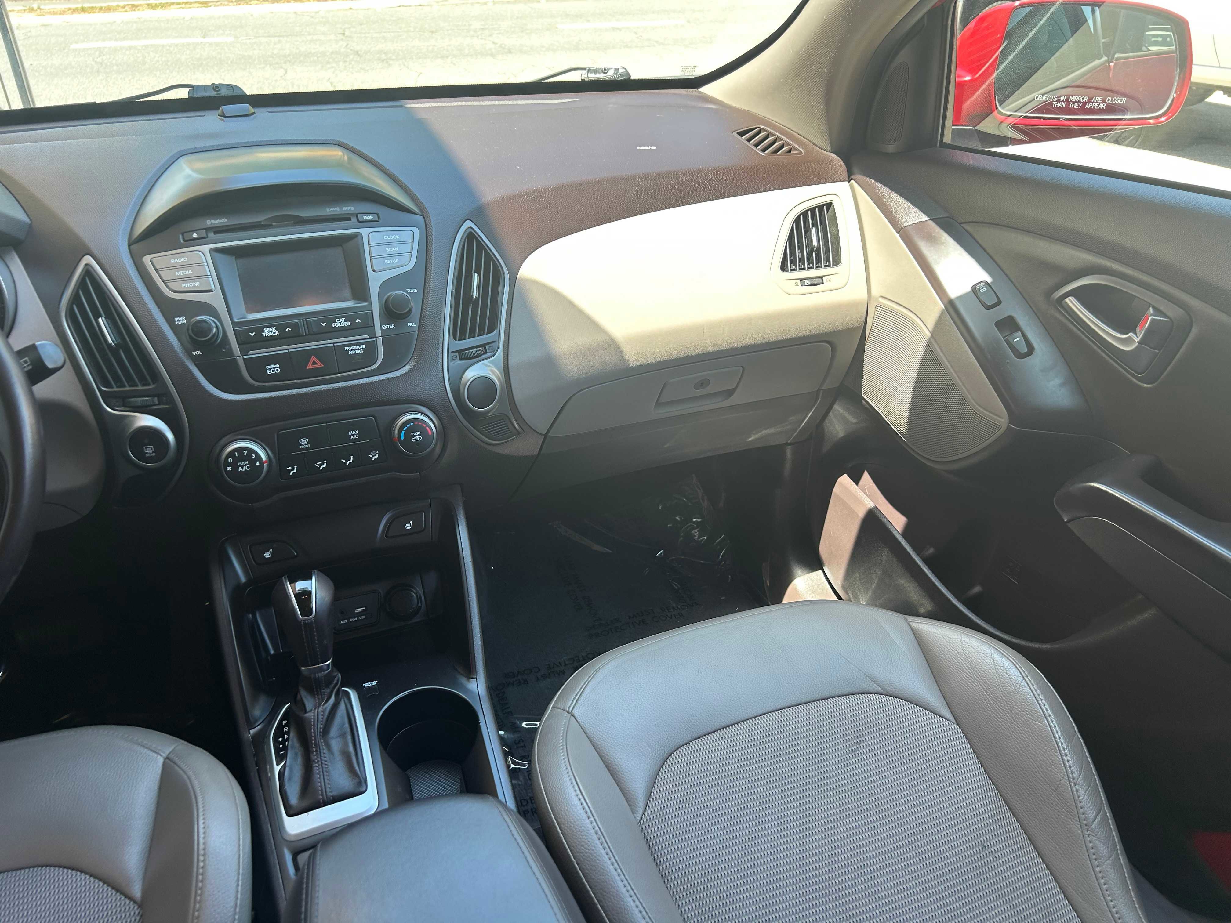 Used 2015 Hyundai Tucson SE image 22