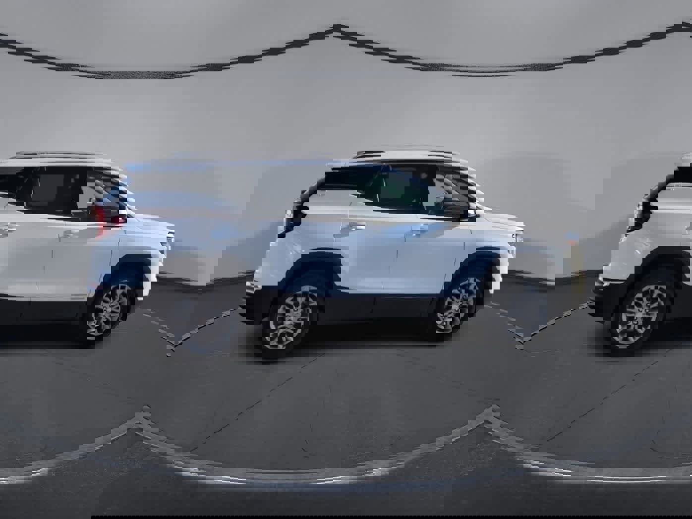 Used 2022 GMC Terrain SLT w/ Infotainment Package II image 9