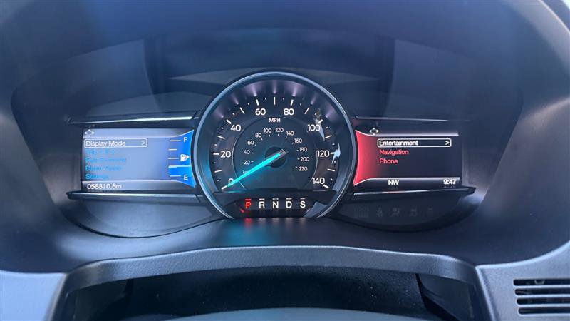 Used 2017 Ford Explorer XLT w/ Equipment Group 202A FWD image 14