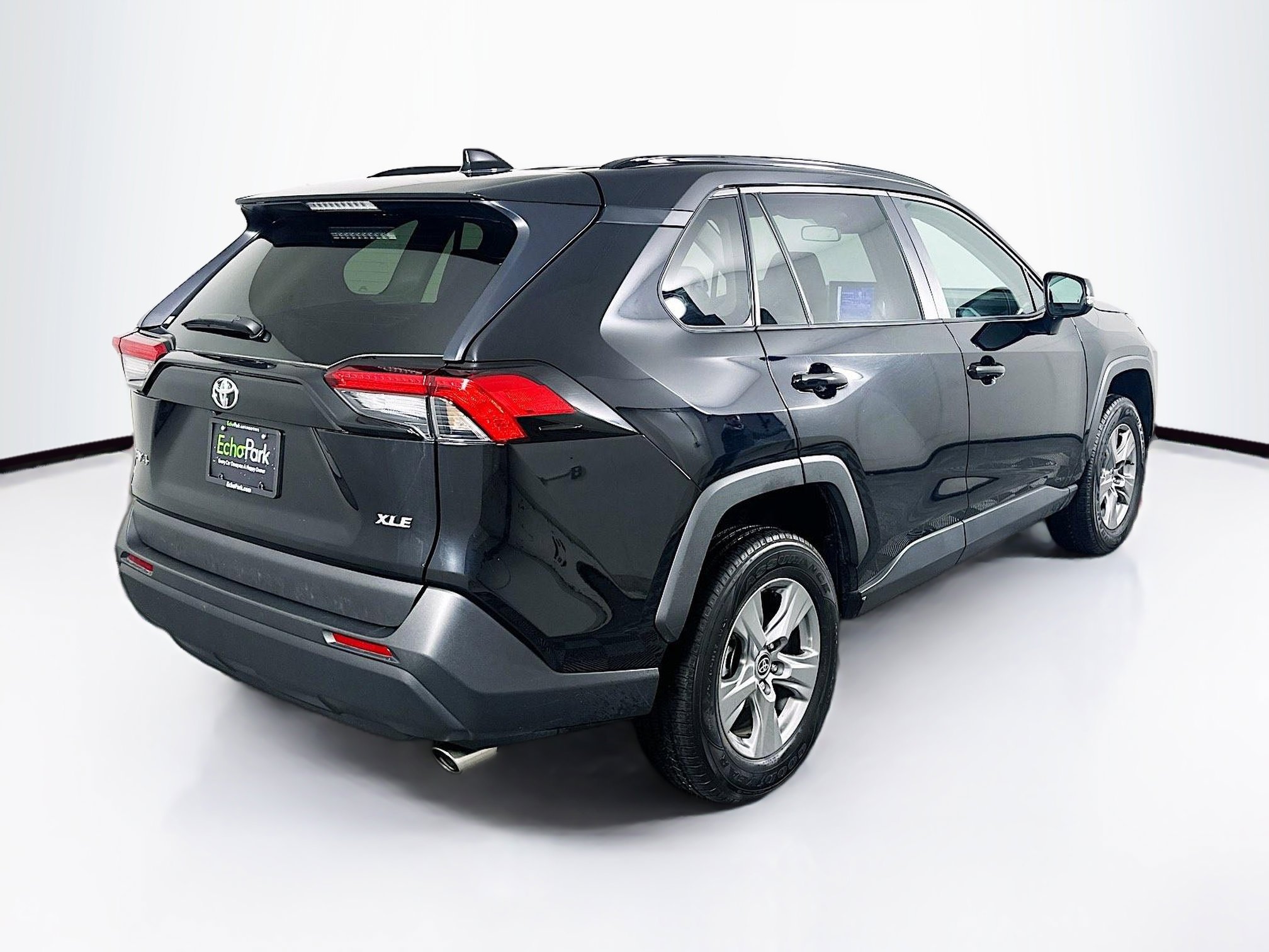 Used 2024 Toyota RAV4 XLE image 9