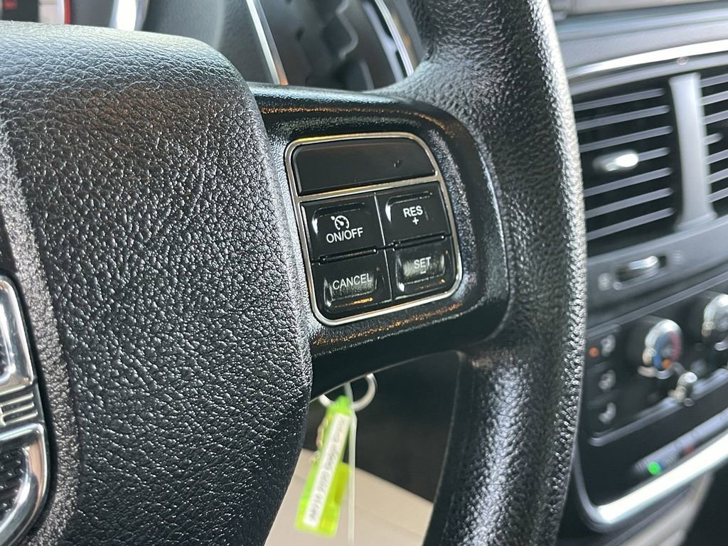 Used 2020 Dodge Grand Caravan SE w/ UConnect Hands-Free Group FWD image 24