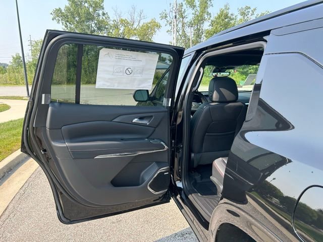 New 2026 Chevrolet Traverse RS w/ LPO, Floor Liner Package image 52