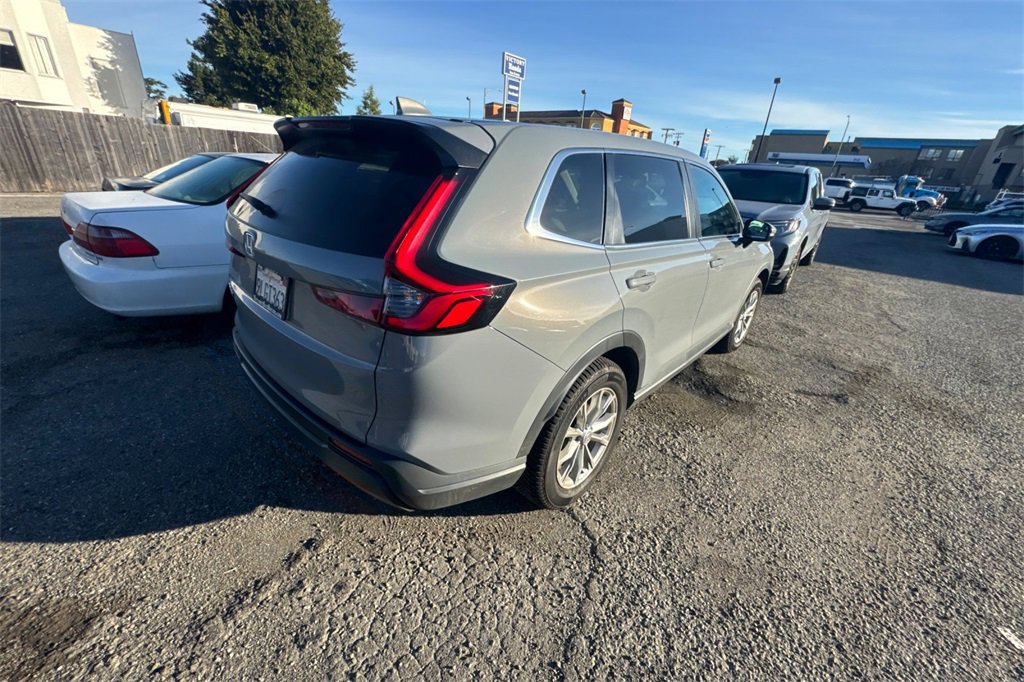 Used 2024 Honda CR-V EX-L image 3
