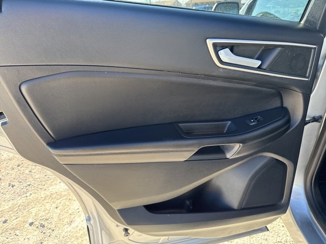 Used 2022 Ford Edge SEL image 23