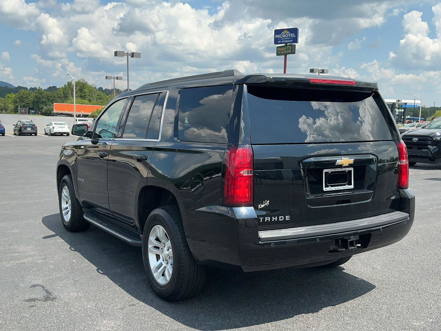 Used 2018 Chevrolet Tahoe LS AWD/4WD image 11