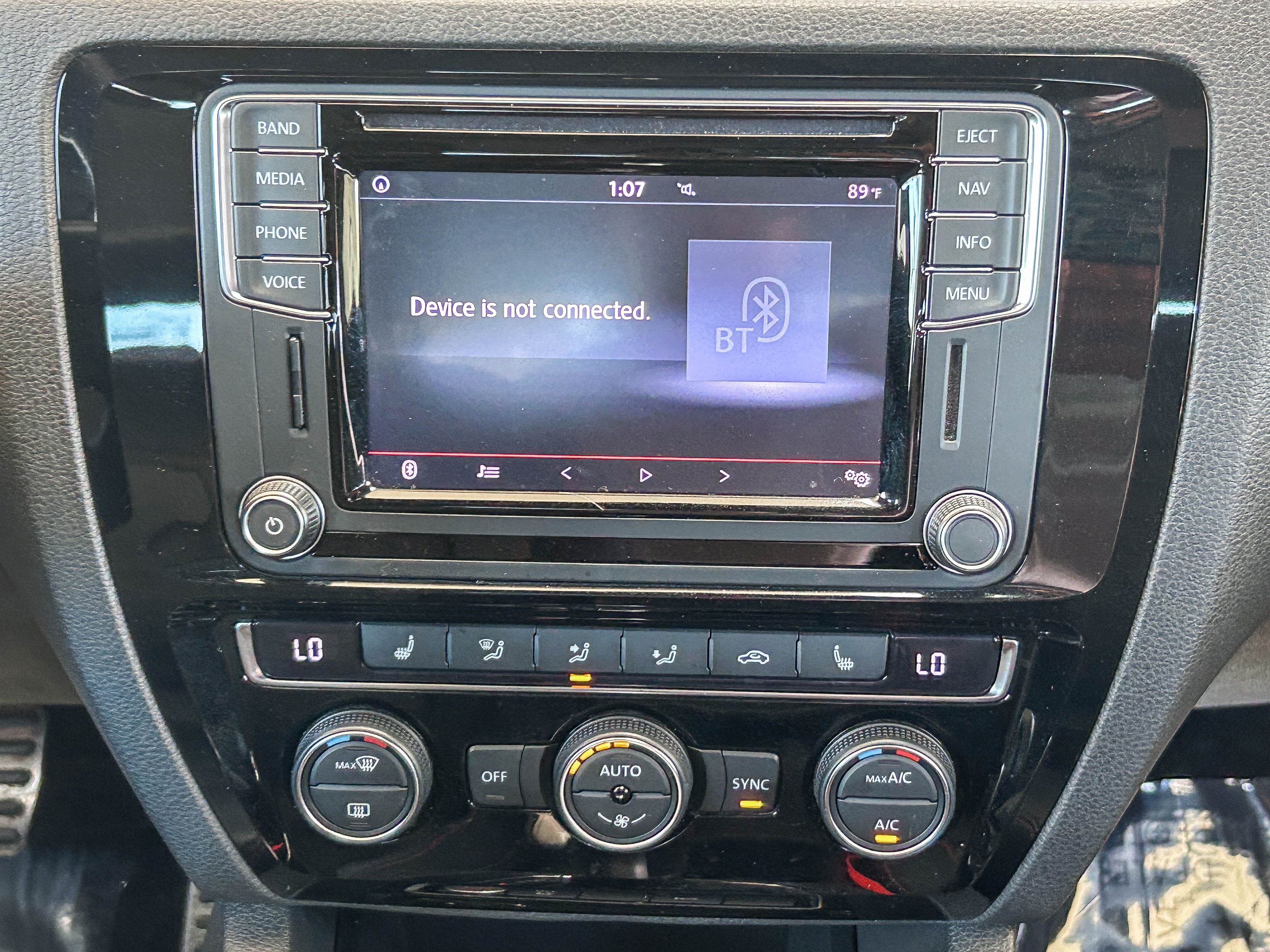 Used 2017 Volkswagen Jetta GLI FWD image 14