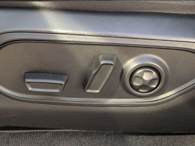 Certified 2025 Jeep Grand Cherokee Altitude image 13