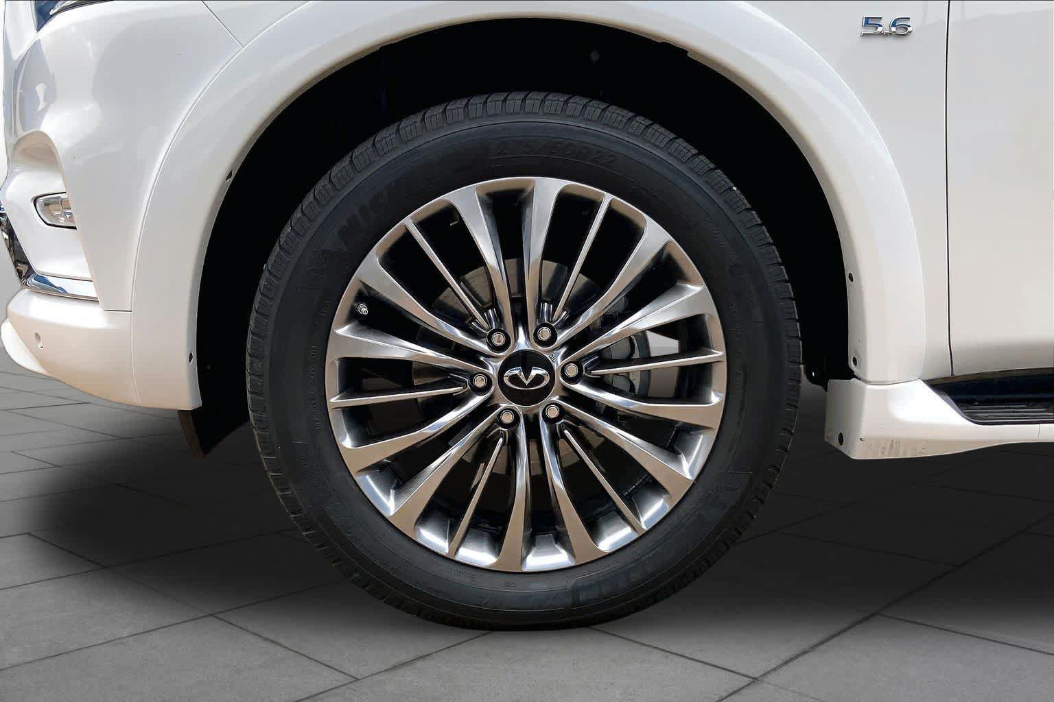 Used 2019 INFINITI QX80 Luxe w/ 22" Wheel Package RWD image 11