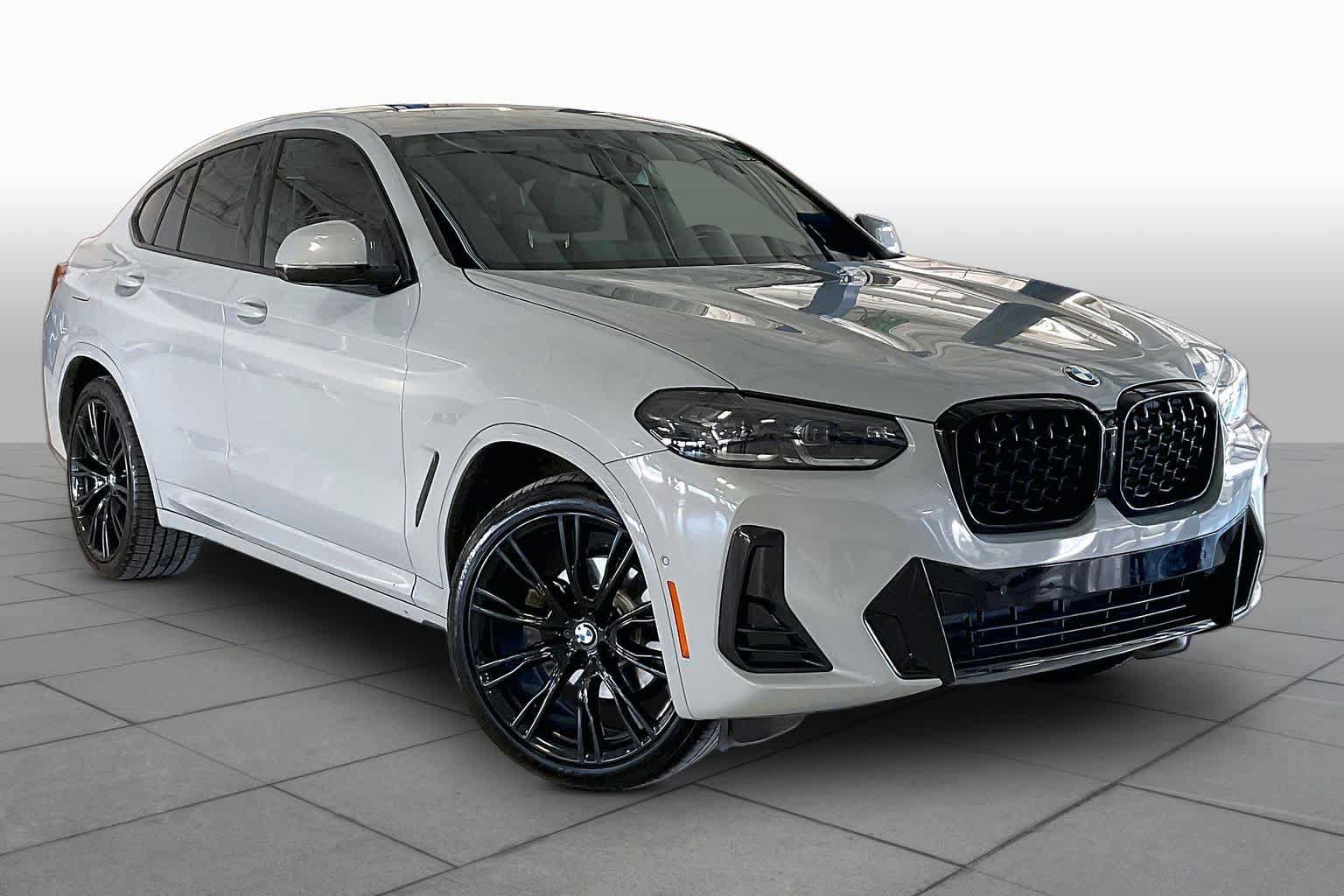 Used 2024 BMW X4 xDrive30i w/ Premium Package AWD/4WD image 2