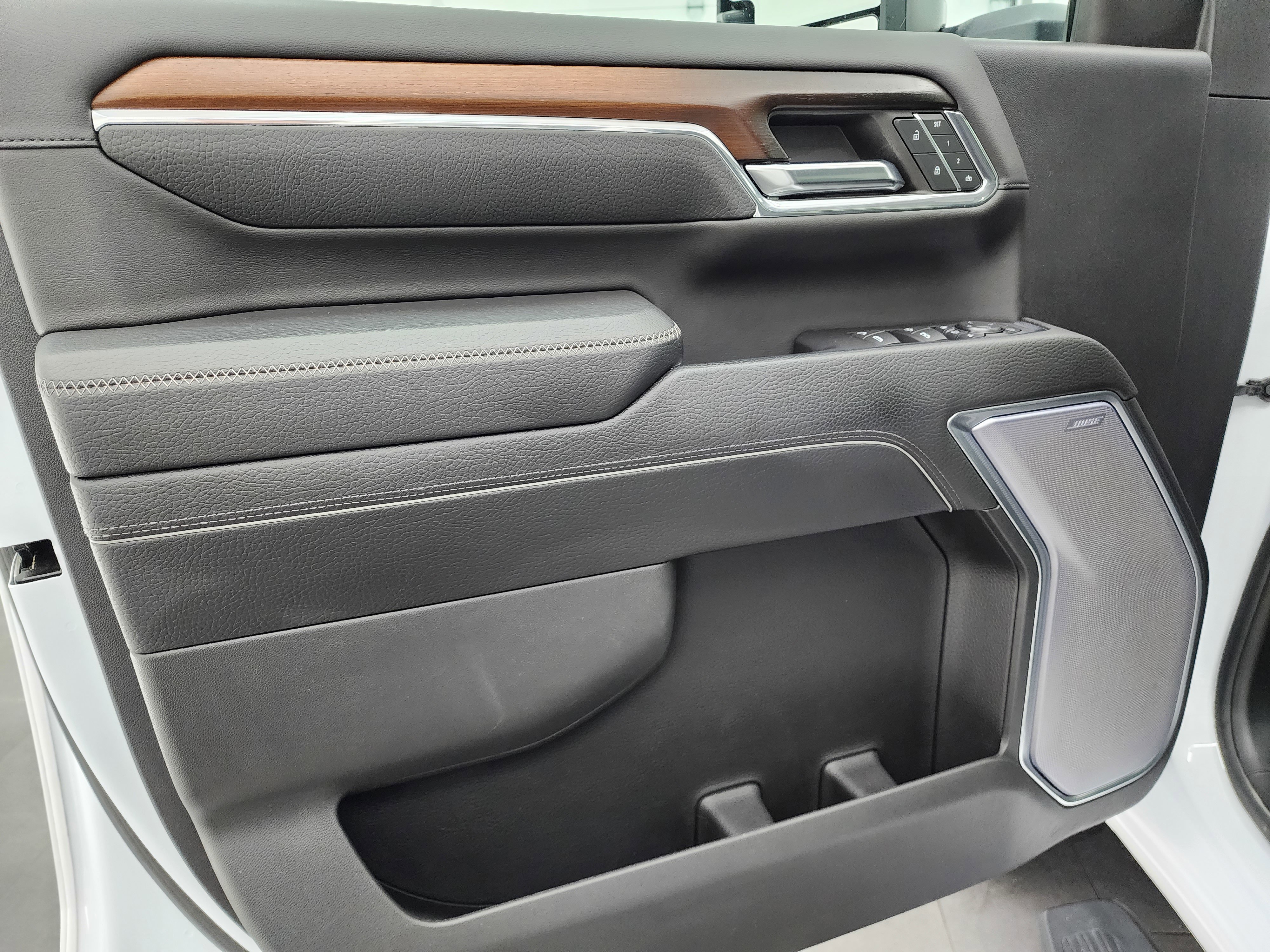 Used 2024 GMC Sierra 2500 Denali w/ Denali Reserve Package image 47