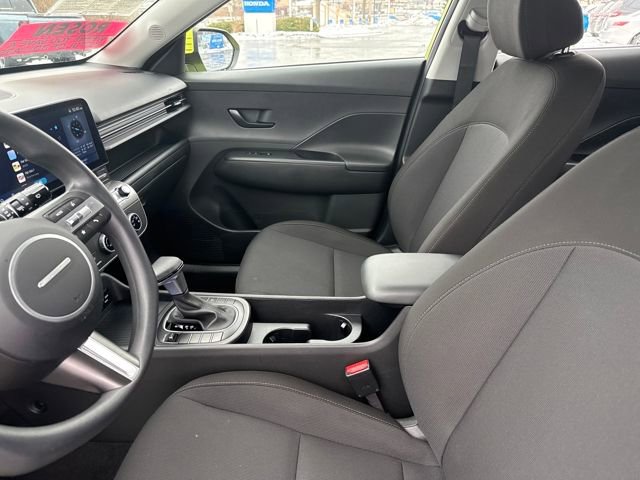 Certified 2025 Hyundai Kona SE image 13