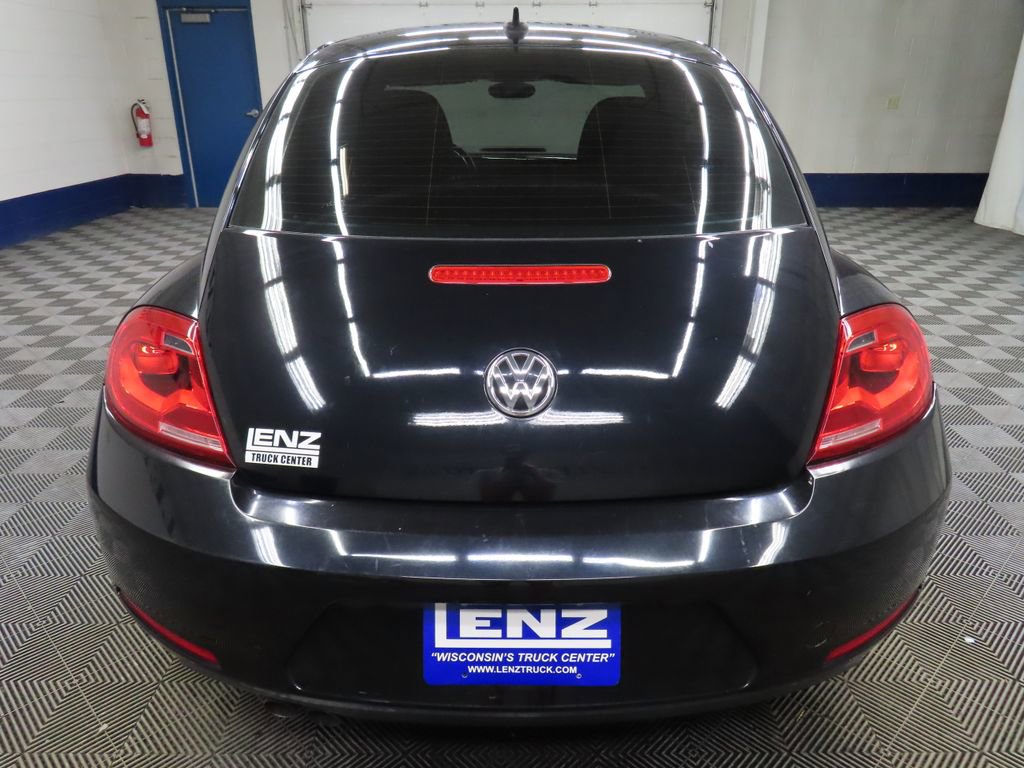 Used 2013 Volkswagen Beetle 2.5 Fender FWD image 30