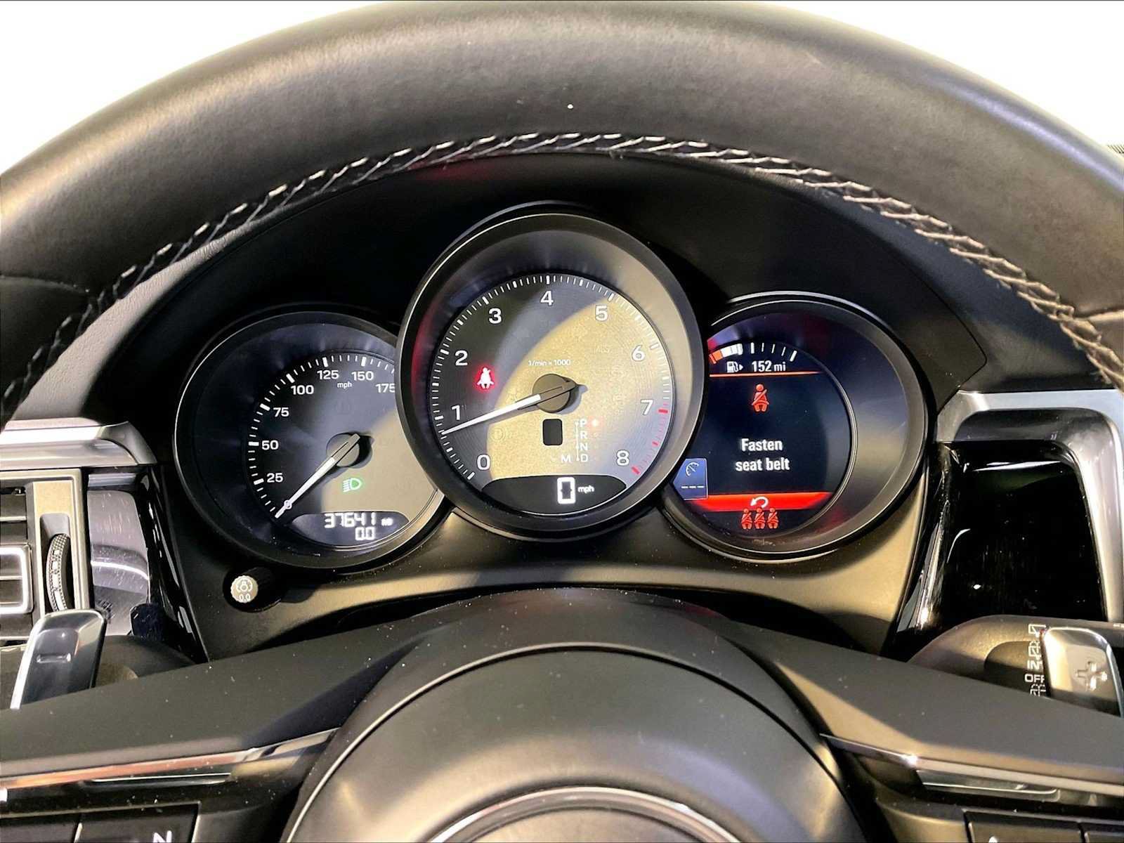 Certified 2023 Porsche Macan S AWD/4WD image 29