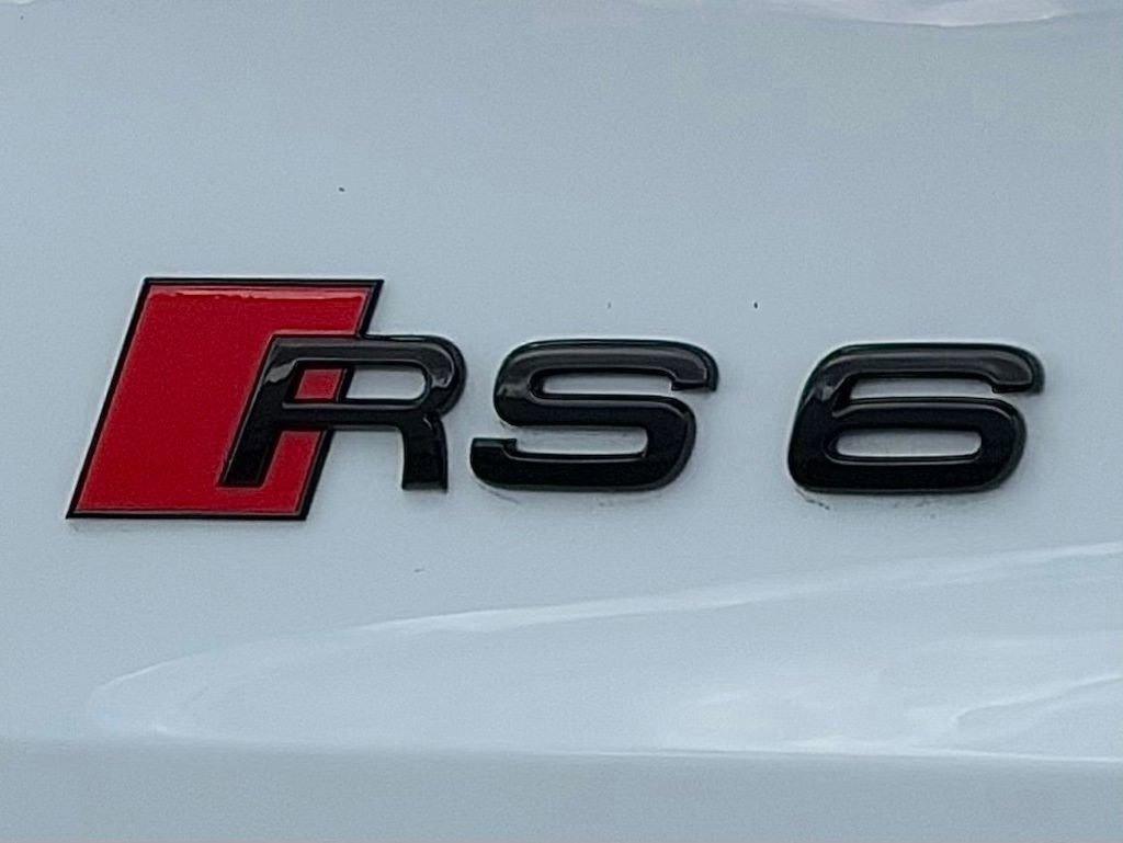 Used 2022 Audi RS 6 image 22