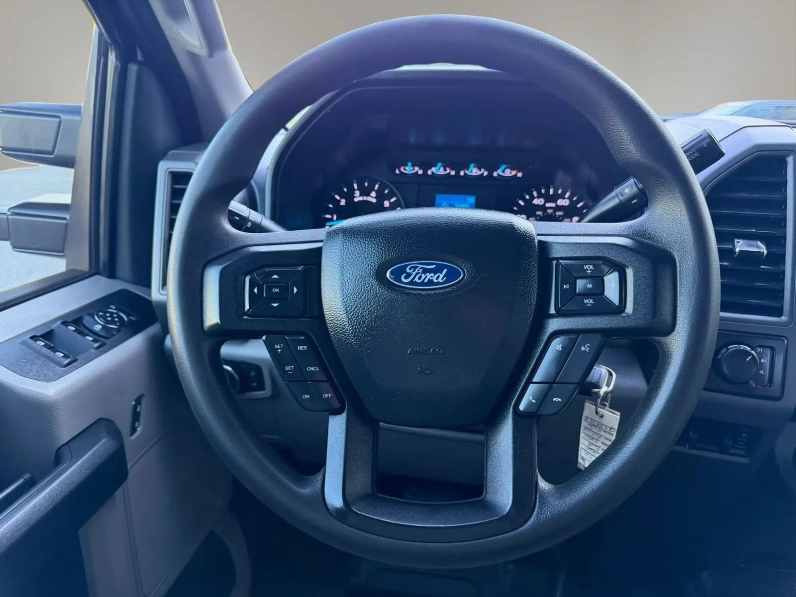 Used 2020 Ford F250 XL w/ Power Equipment Group AWD/4WD image 14