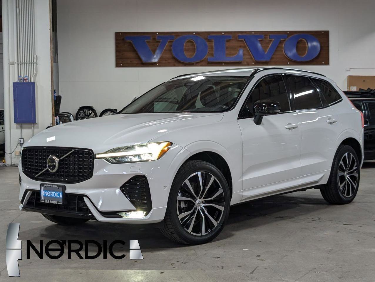 Used 2023 Volvo XC60 B5 Plus w/ Climate Package AWD/4WD image 1