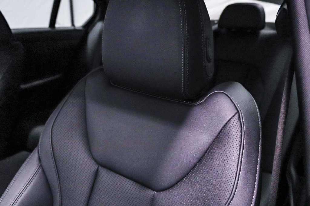 Used 2023 BMW 330i Sedan w/ Driving Assistance Package RWD image 29