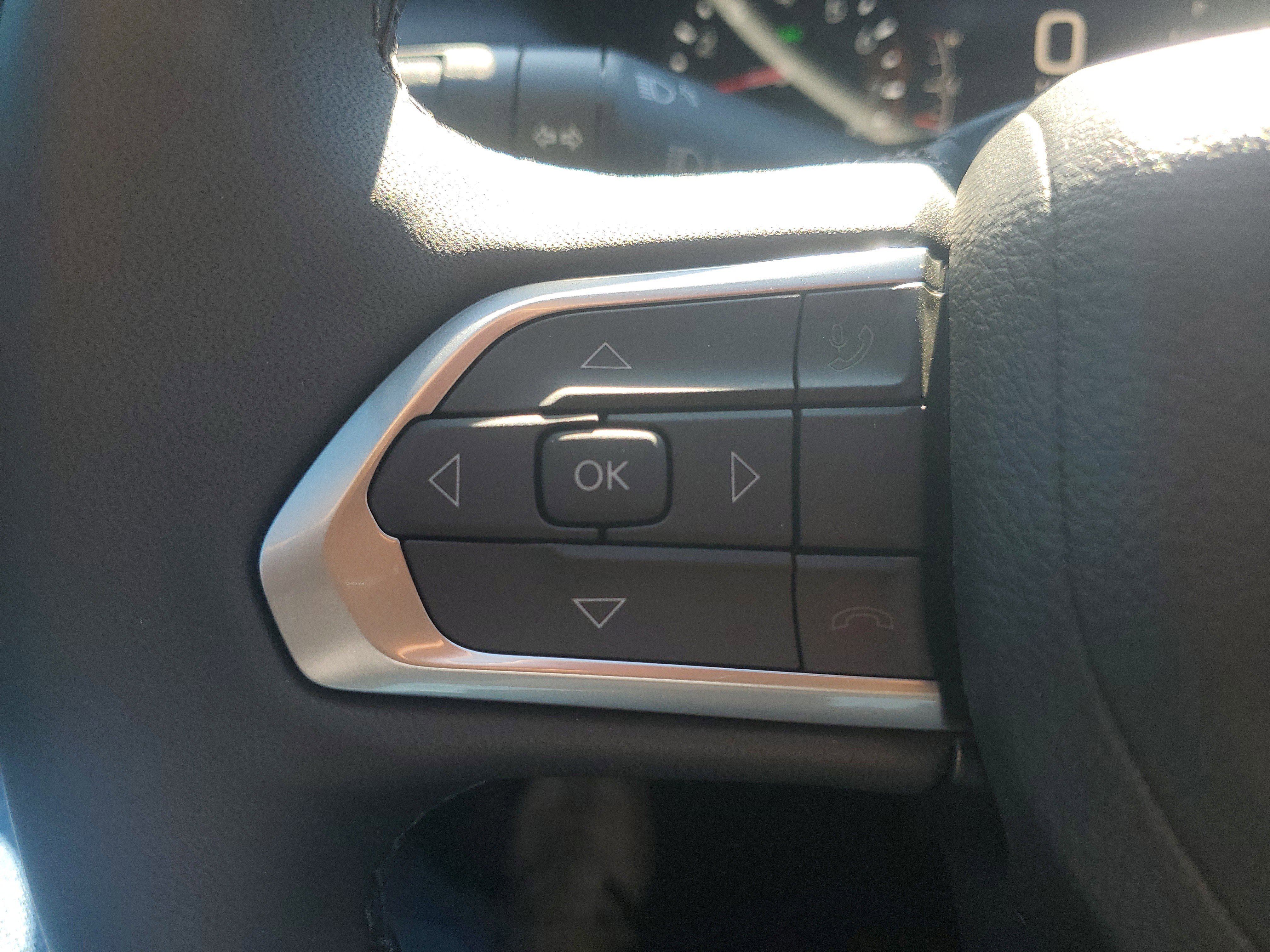 New 2026 Jeep Compass Latitude image 13