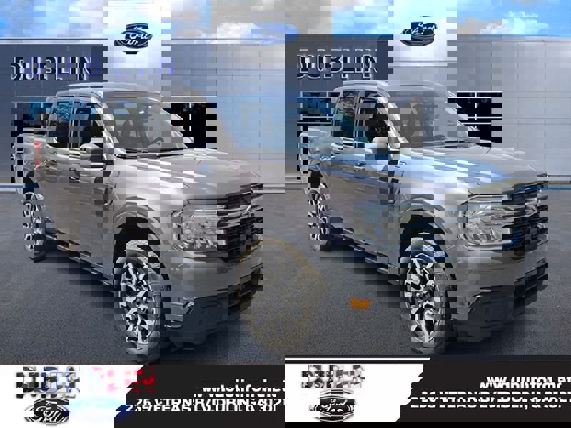 Used 2023 Ford Maverick Lariat w/ Lariat Luxury Package FWD image 1