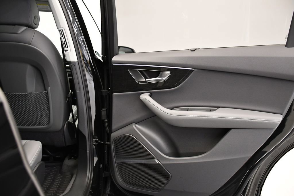 New 2025 Audi Q7 3.0T Premium Plus image 49