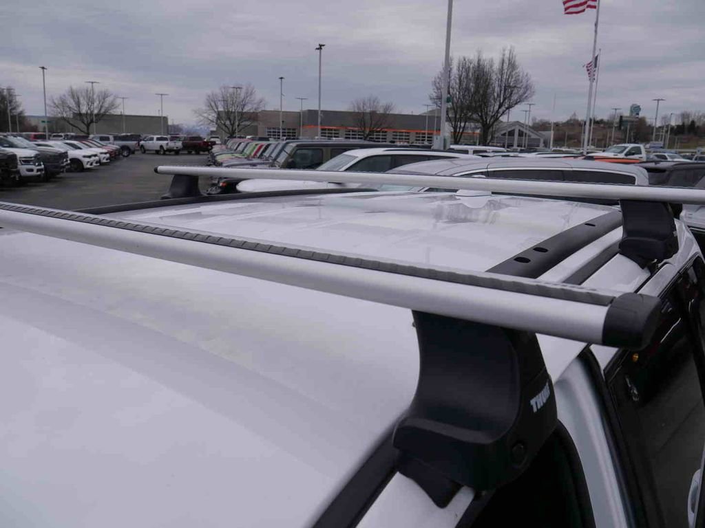 Used 2020 Jeep Grand Cherokee Altitude image 13