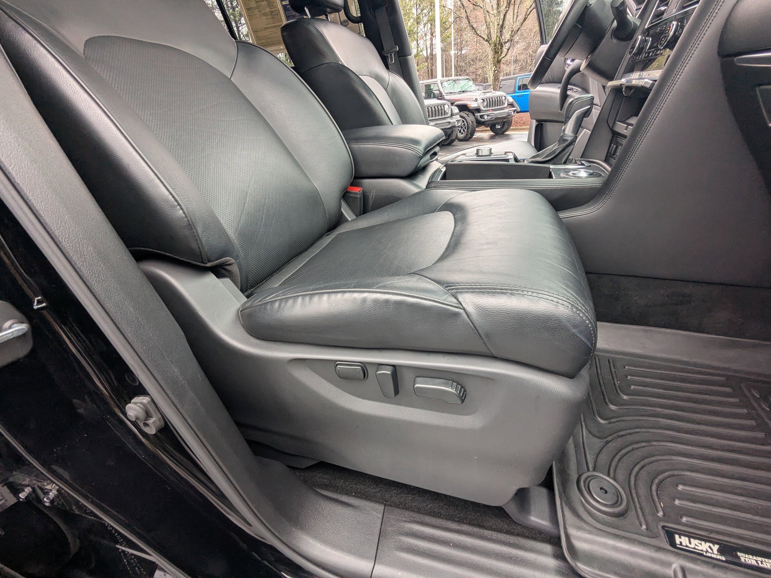 Used 2023 Nissan Armada SL w/ Midnight Edition Package image 15