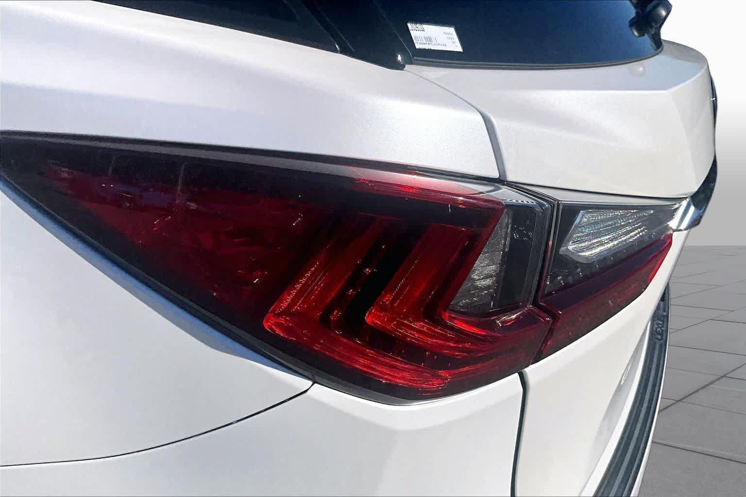 Used 2020 Lexus RX 350L Premium w/ Premium Package AWD/4WD image 29