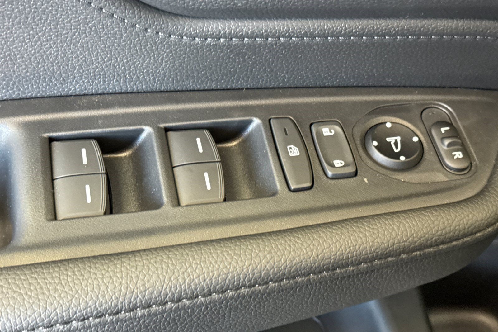 New 2027 Honda Odyssey EX-L image 13