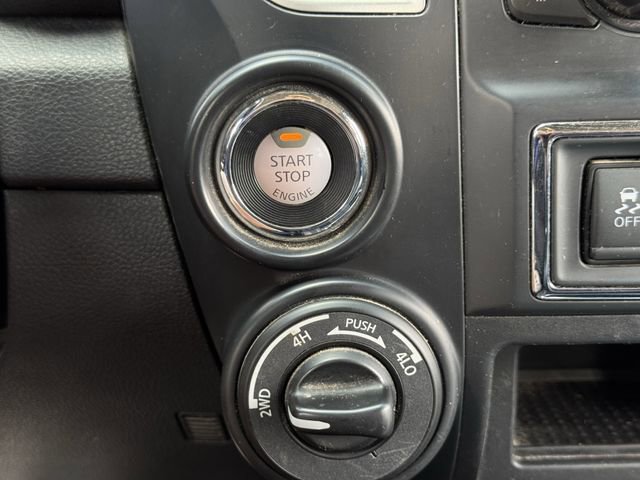 Used 2019 Nissan Titan SV w/ SV Convenience Package AWD/4WD image 21