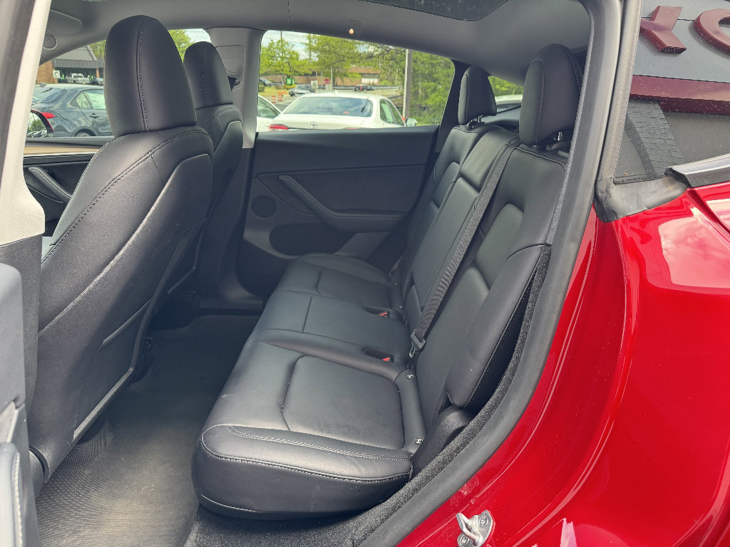 Used 2023 Tesla Model Y Long Range AWD/4WD image 9