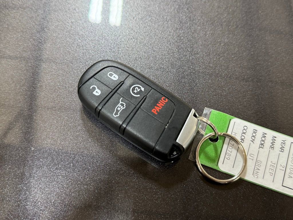 Used 2021 Jeep Grand Cherokee Limited AWD/4WD image 39