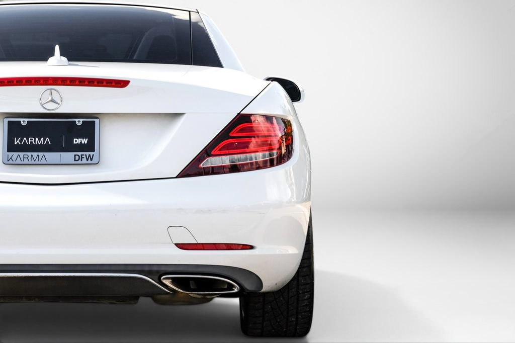 Used 2017 Mercedes-Benz SLC 300 image 41