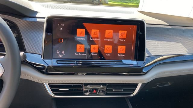 New 2026 Volkswagen Atlas Peak Edition image 15