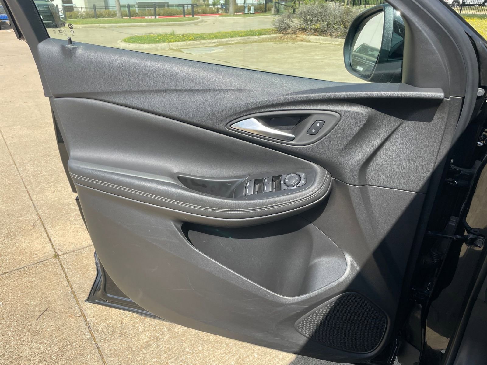 Used 2025 Buick Encore GX Preferred image 18