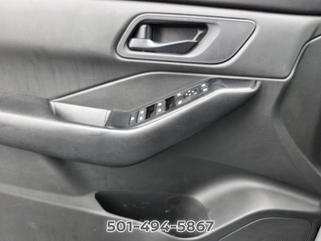 Used 2024 Nissan Rogue S FWD image 24