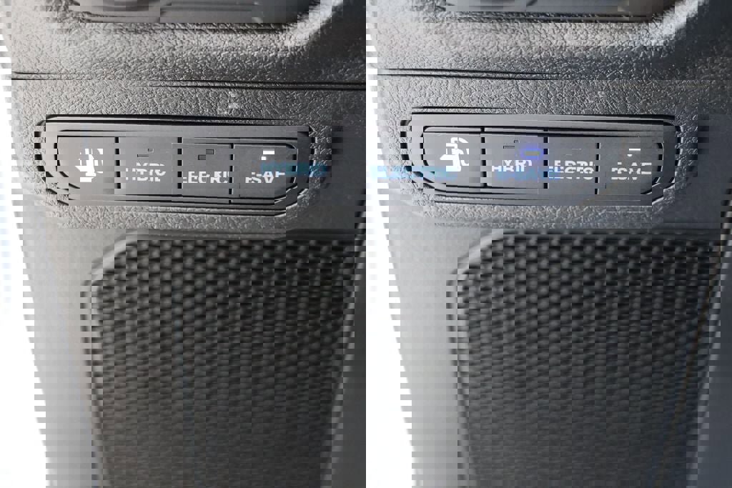 Used 2024 Jeep Wrangler Unlimited image 28