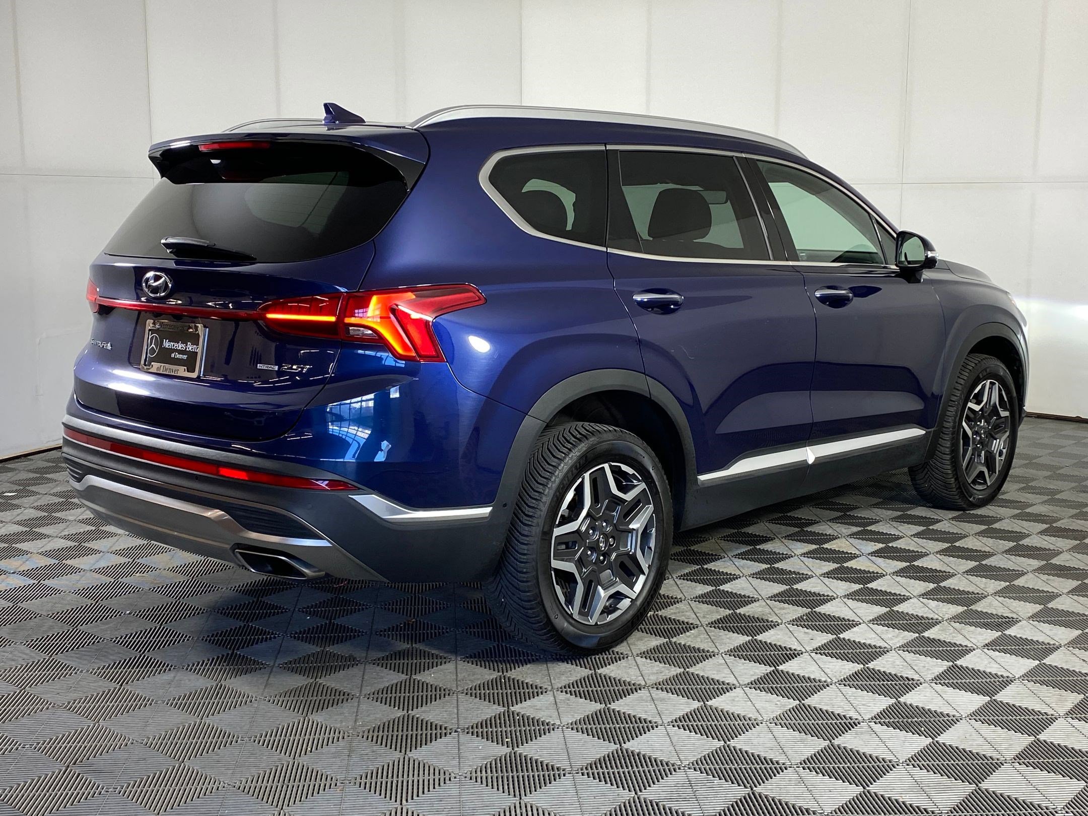 Used 2021 Hyundai Santa Fe Limited image 9